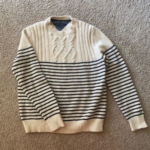 Tommy Hilfiger sweater